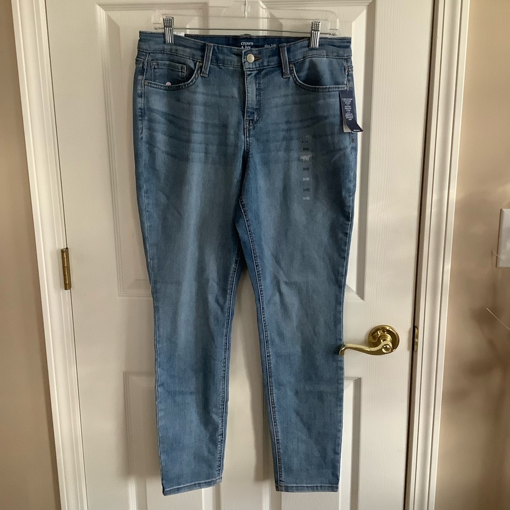 CROWN & IVY JEANS
